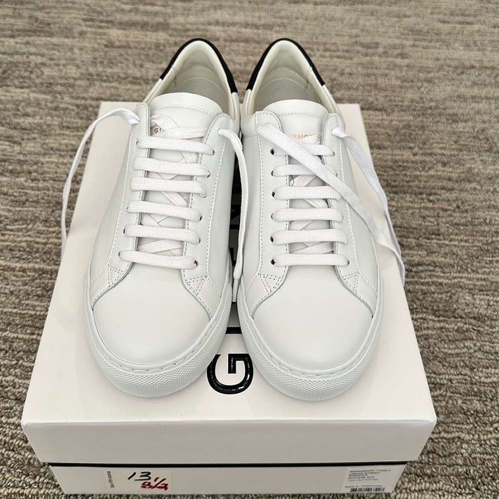 Givenchy urban street sneaker